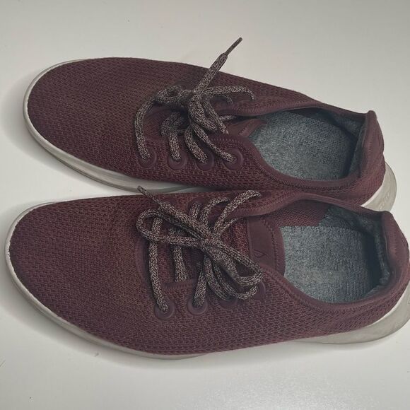 Allbirds Men's Tree Runners Size 8 in Hazy Burgundy with Blizzard Sole - Picture 4 of 7
